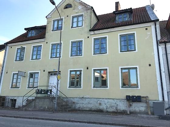 Tvåvåningshus i Vollsjö.