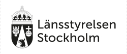 Länsstyrelsen Stockholms logotyp i svartvitt med vapnet till vänster och texten Länsstyrelsen Stockholm till höger.