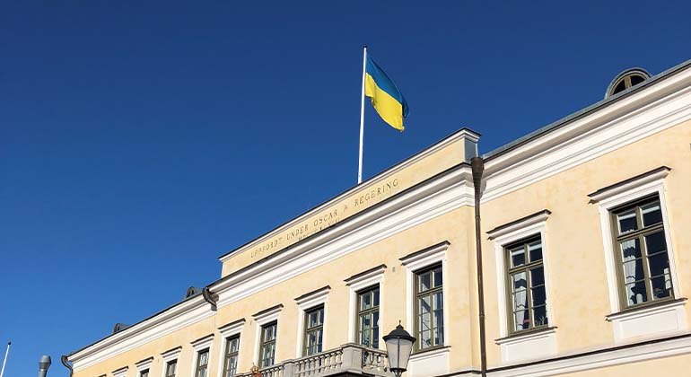 Kronobergs residens med Ukrainas flagga hissad.