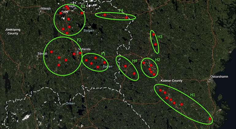 Karta över delar av Jönköpings och Kalmar län med röda prickar utmärkta