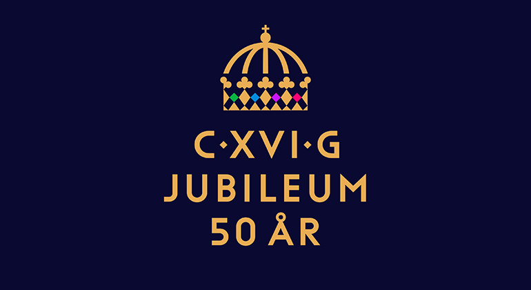 Emblem med en kungakrona och texten C XVI G JUBILEUM 50 ÅR