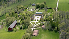 Flygfoto över Bålby. Foto: Bergslagsbild.
