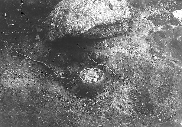 KApellbacken utgrävd urna